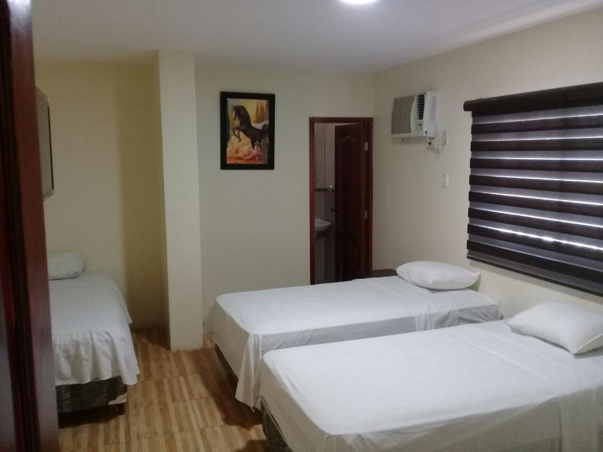 Hotel Hostal Las Velas Manta Exterior foto