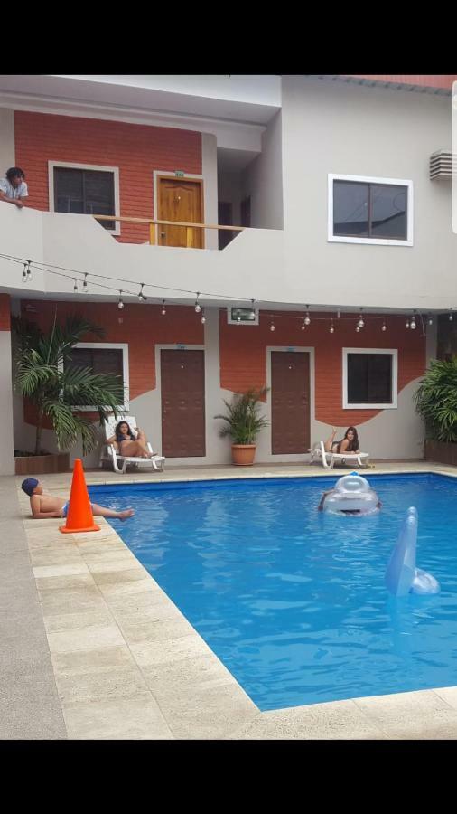 Hotel Hostal Las Velas Manta Exterior foto